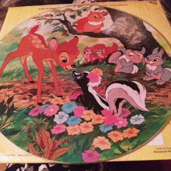 Collectors Disney album.3 - Picture 2 of 5